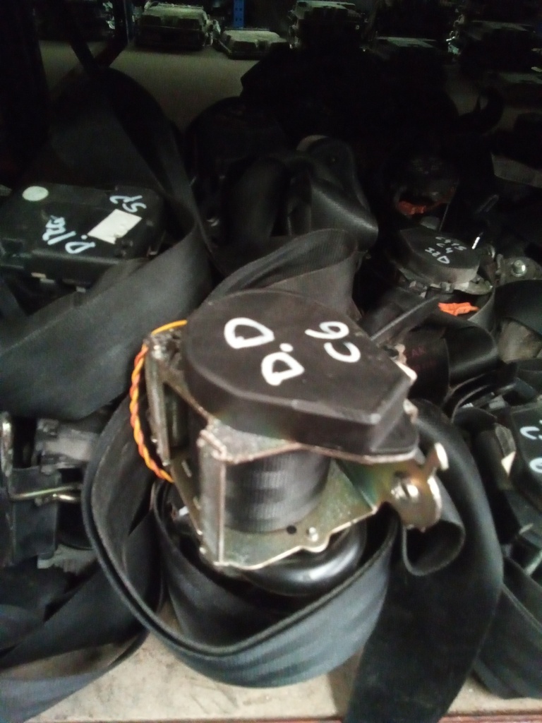 Cinturon delantero derecho citroen c6