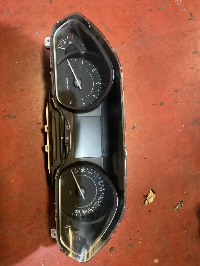 Cuadro instrumentos peugeot 2008 2015