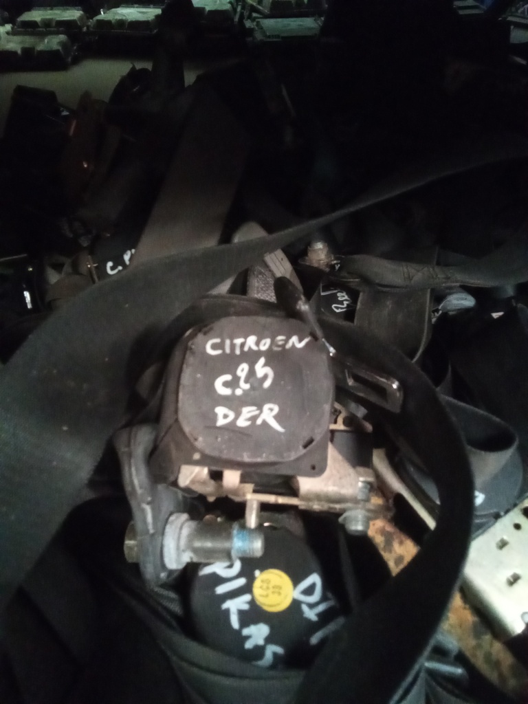 Cinturon delantero derecho citroen c25 '93