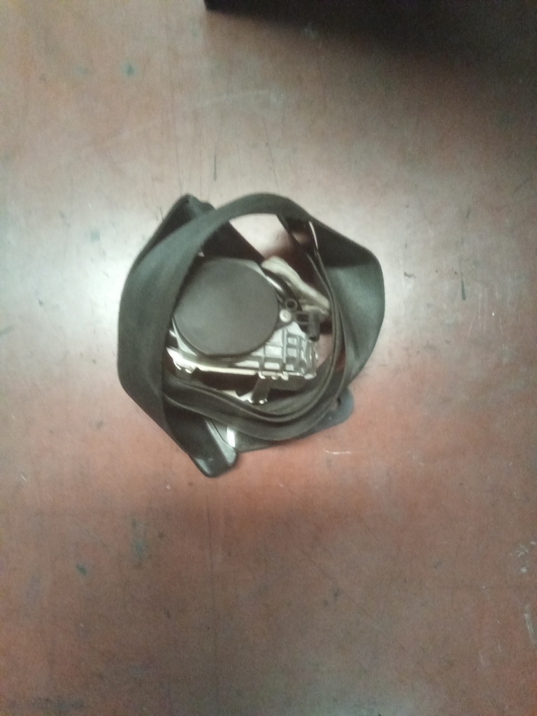 Cinturon trasero derecho citroen jumpy '06