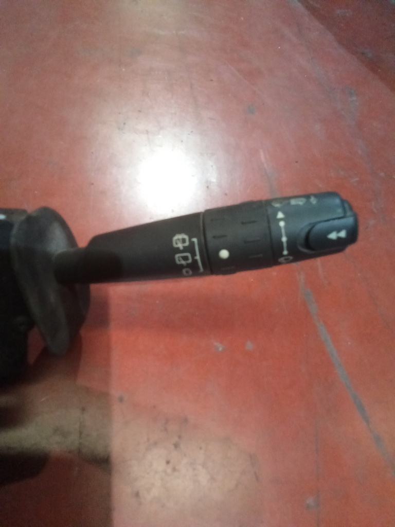 Mando de limpiaparabrisas citroen xsara '00