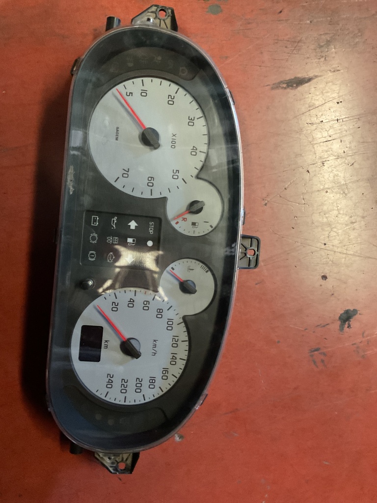 Cuadro instrumentos renault megane ii 03