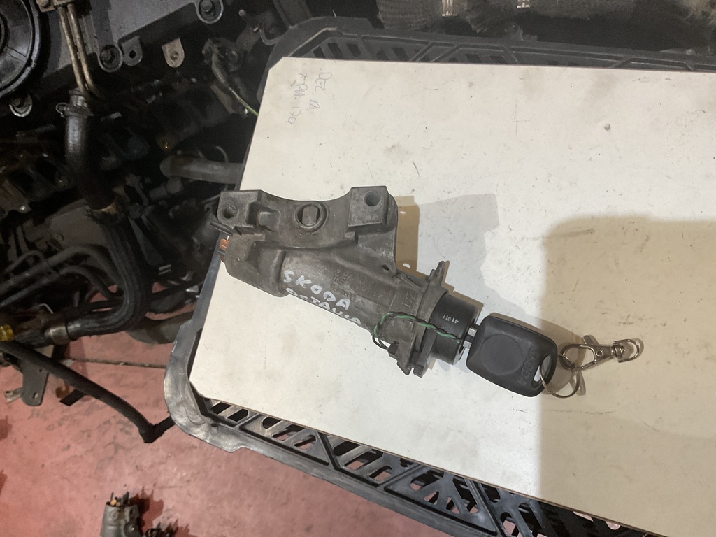 Conmutador de arranque skoda octavia ‘05