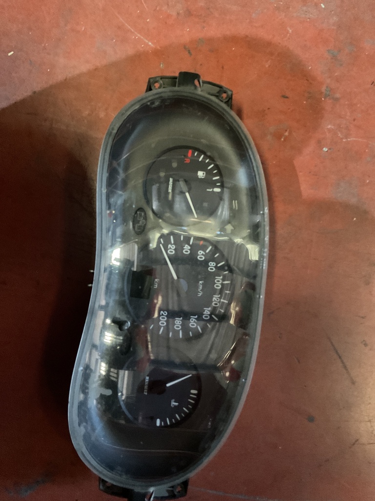 Cuadro instrumento renault kangoo 09