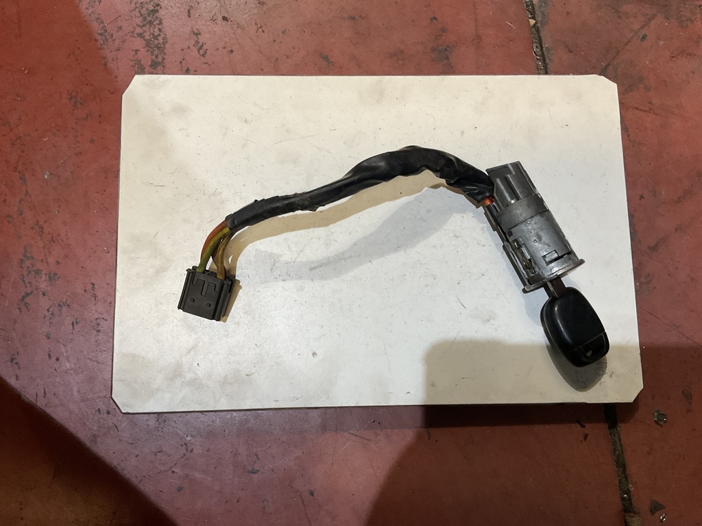 Conmutador de arranque renault clío ‘02