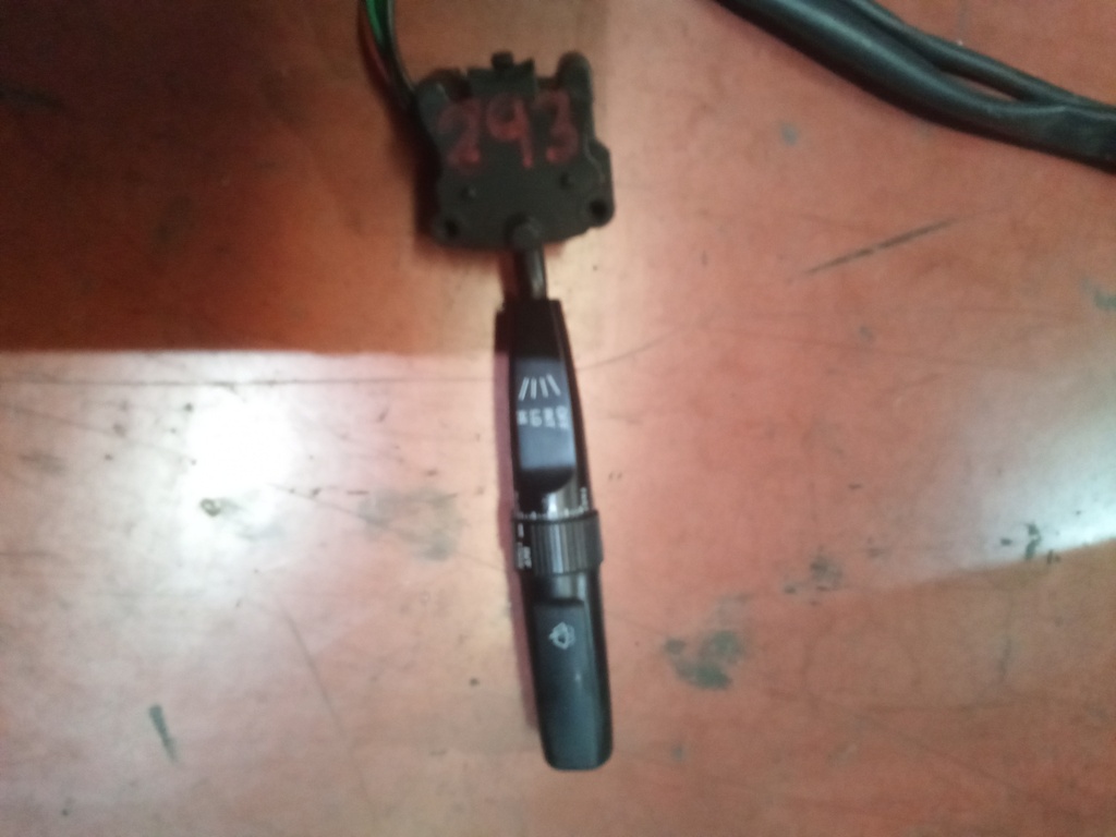 Mando de limpiaparabrisas hyundai coupe '97