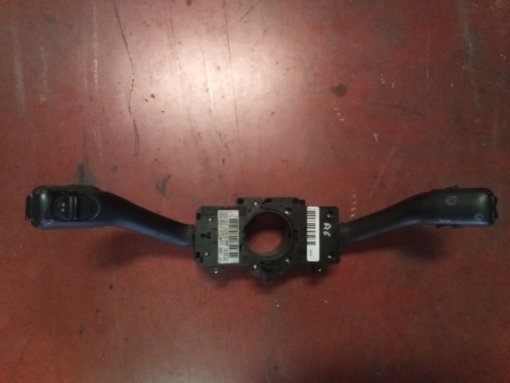 Mando multifuncion audi a6 año 2000