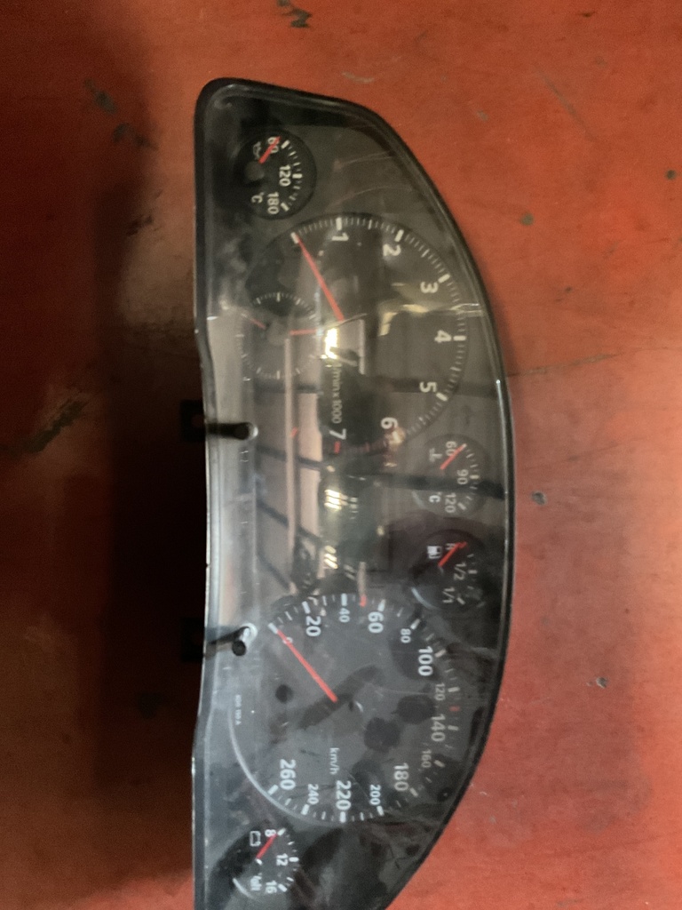 Cuadro o instrumentos audi a4 95