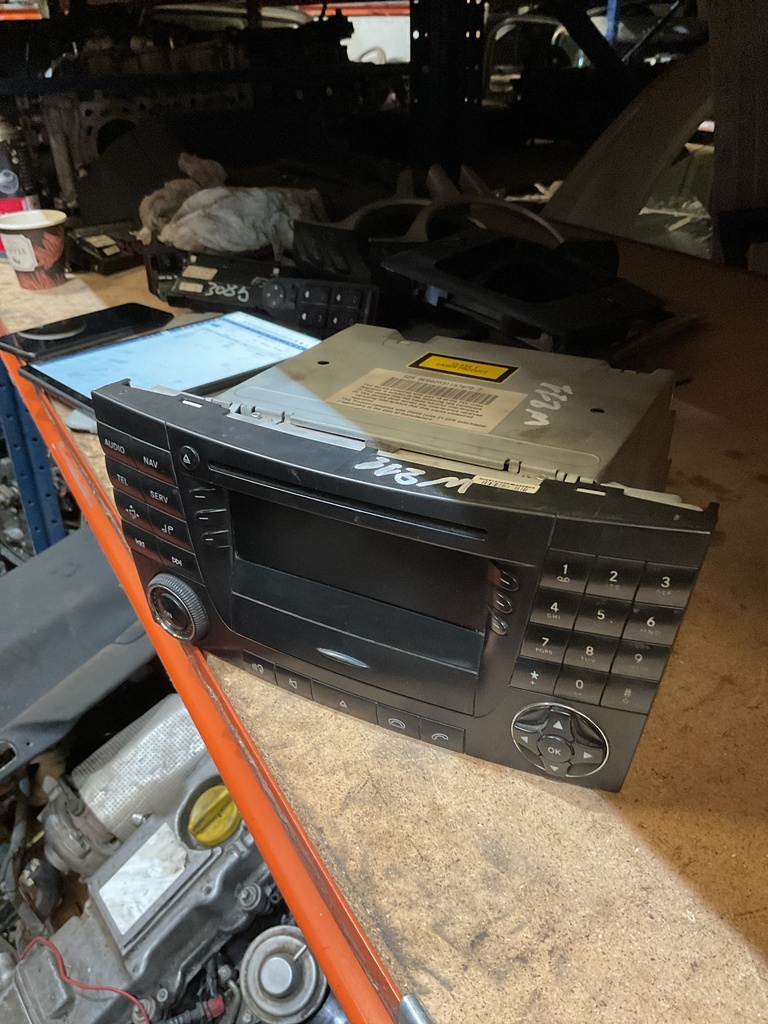 Radio mercedes w211 ‘03