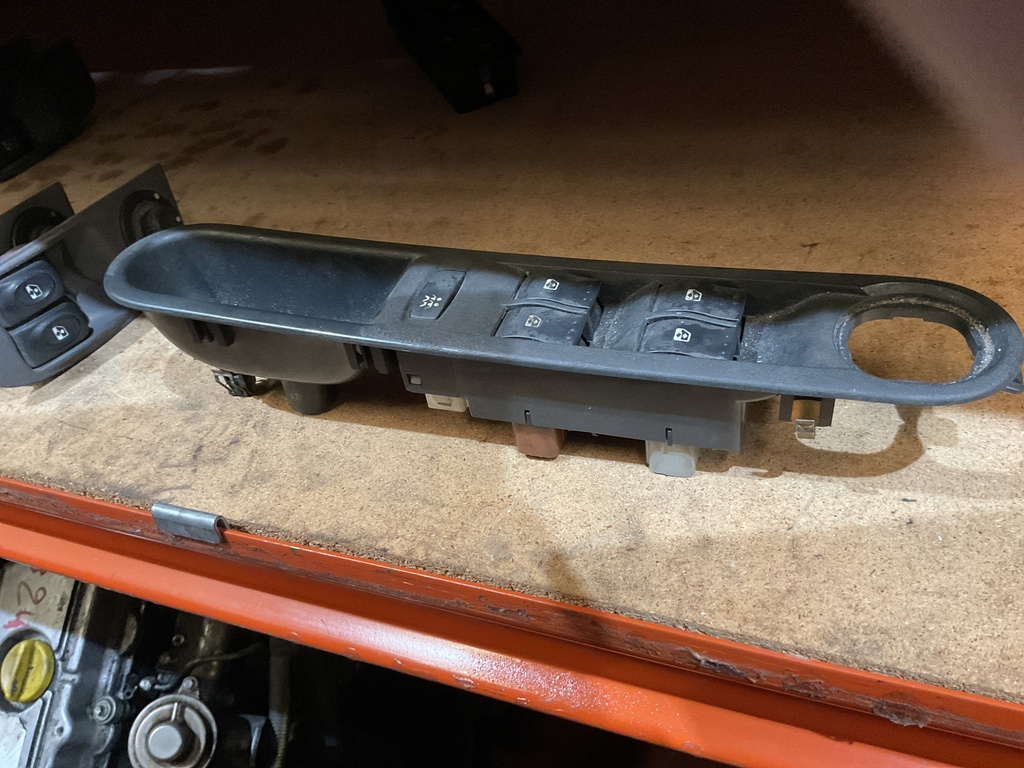 Botonera eleva lunas renault espace ‘03