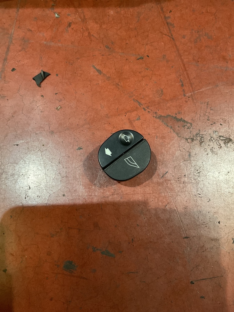 Botonera eleva lunas ford fiesta ‘00