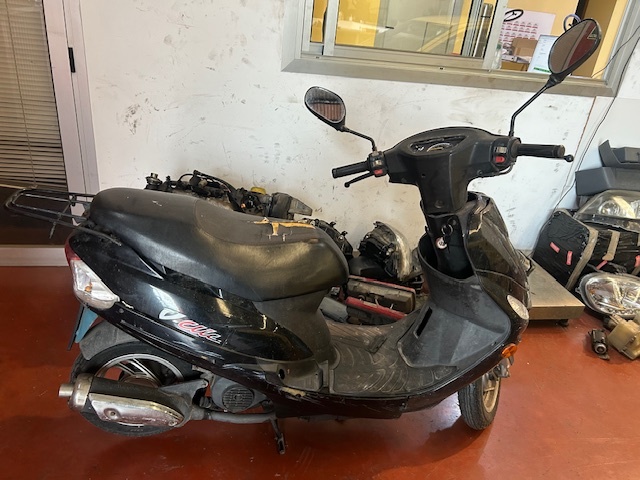 0045 PEUGEOT VCLIC 49cc 2007