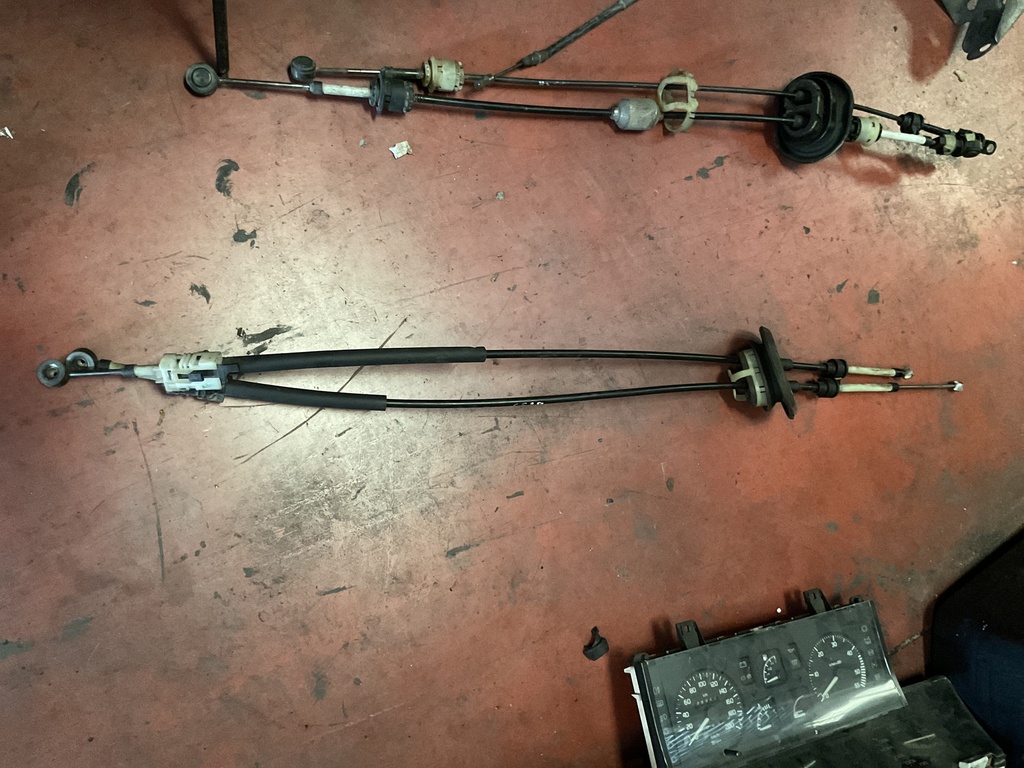Cables palanca de cambios peugeot 208