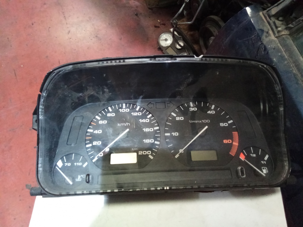 Cuadro instrumentos volkswagen polo '00