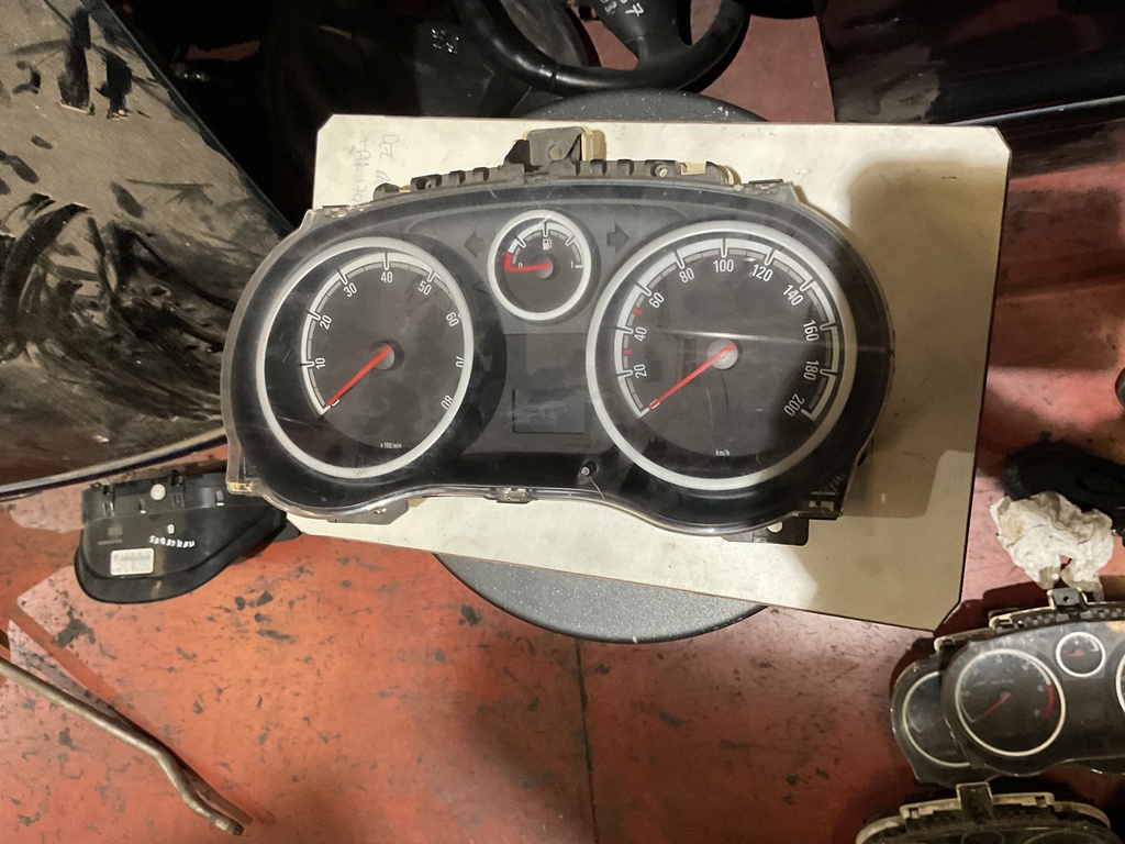 Cuadro instrumentos opel Corsa d ‘07