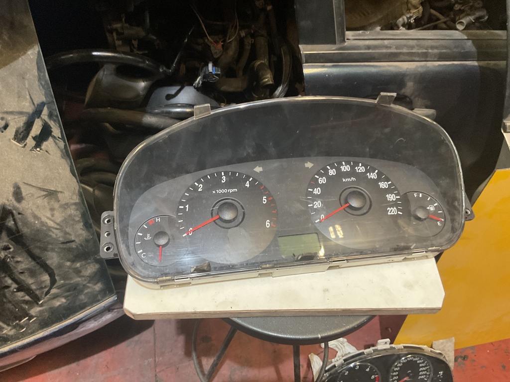 Cuadro instrumentos hyundai elantra ‘05