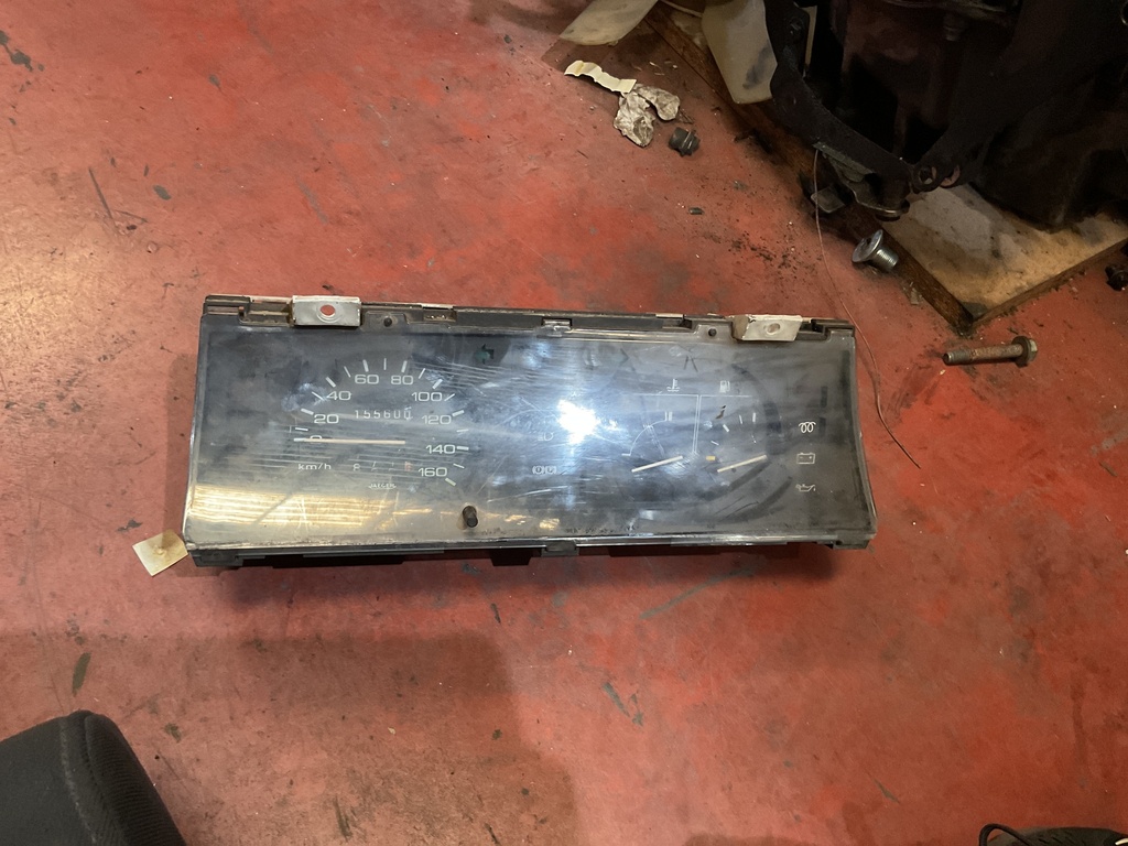 Cuadro instrumentos nissan vanette ‘98
