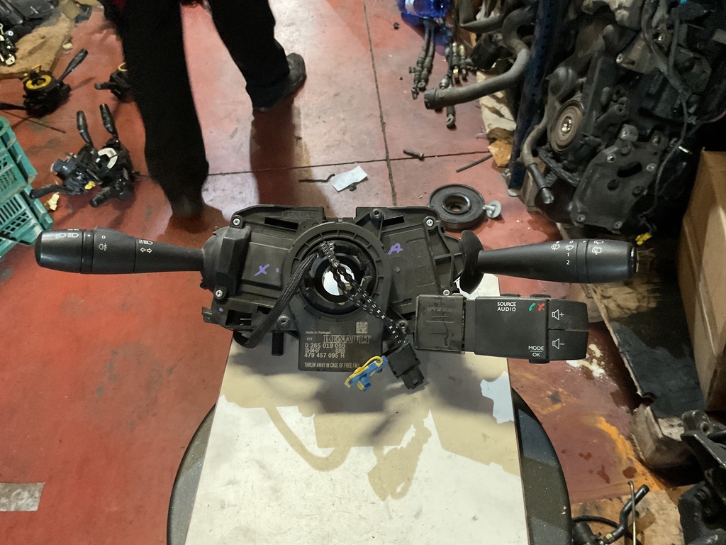 Mando multifuncion renault clio iv ‘15