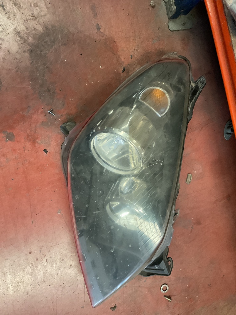 Faro derecho opel astra h