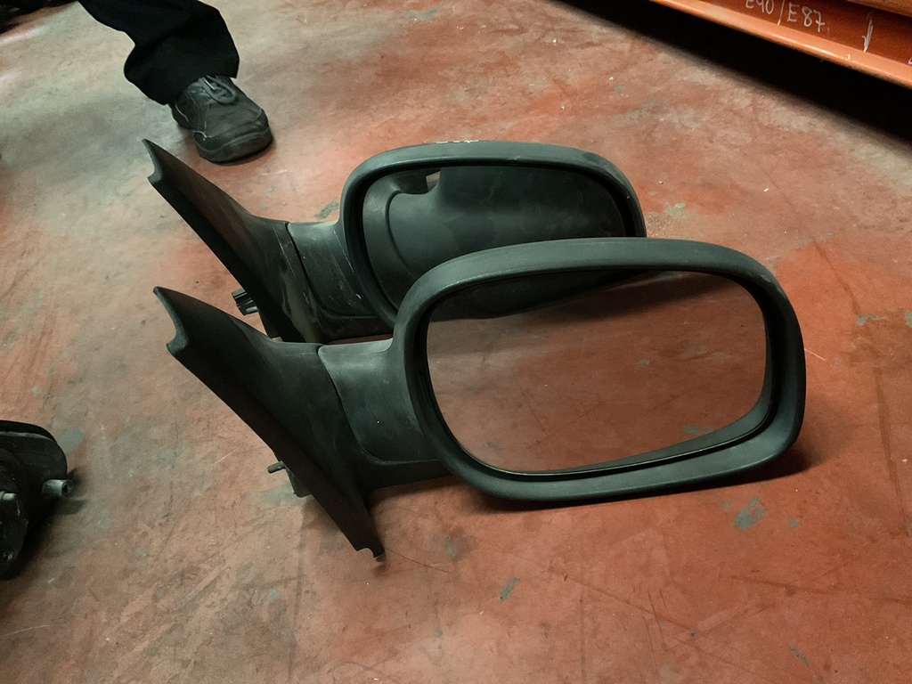 Retrovisor derecho Land Rover freelander ‘00