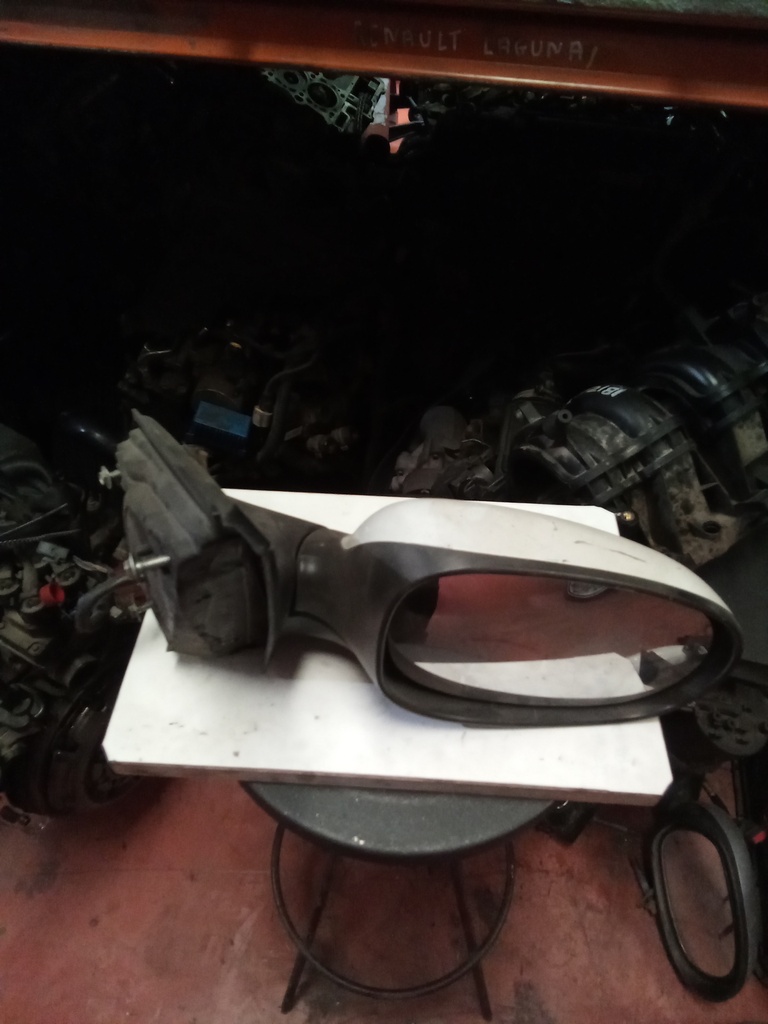 Retrovisor derecho fiat bravo '08