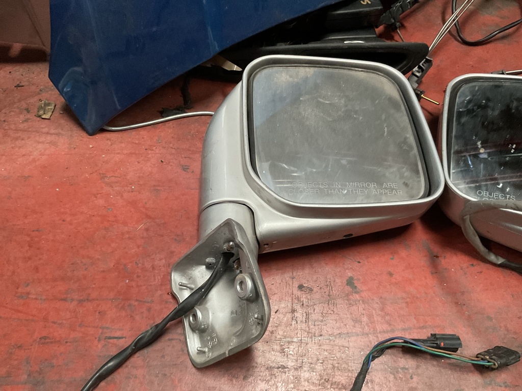 Retrovisor derecho hyundai galloper ‘98