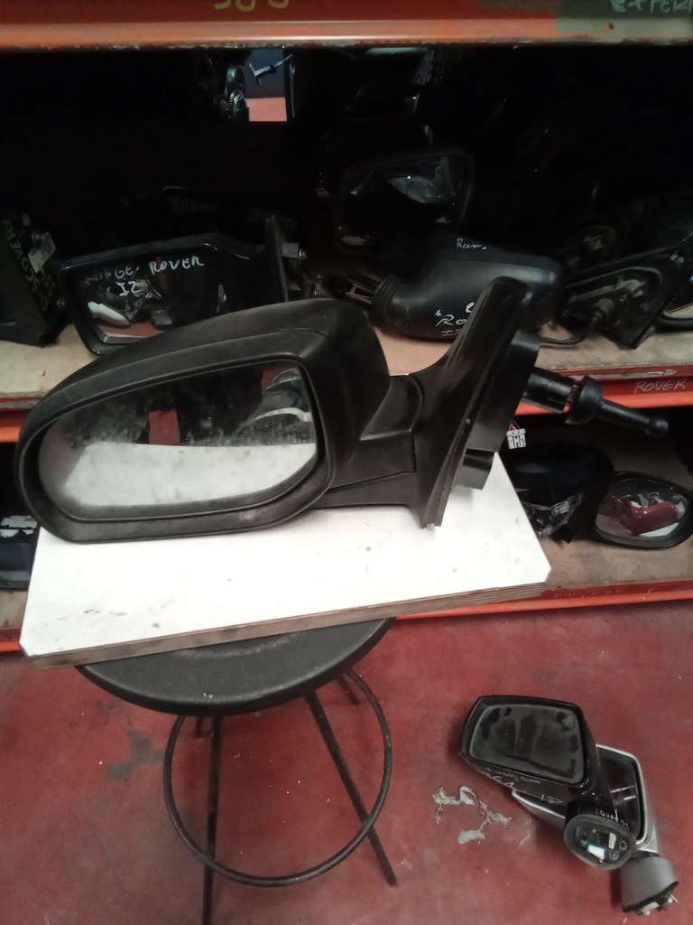 Retrovisor izquierdo manual hyundai i20 '15