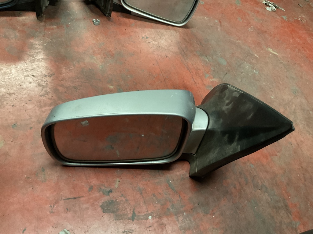Retrovisor izquierdo kia sorento ‘04