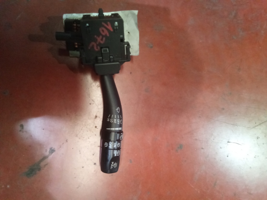 Mando de limpiaparabrisas kia carens '05