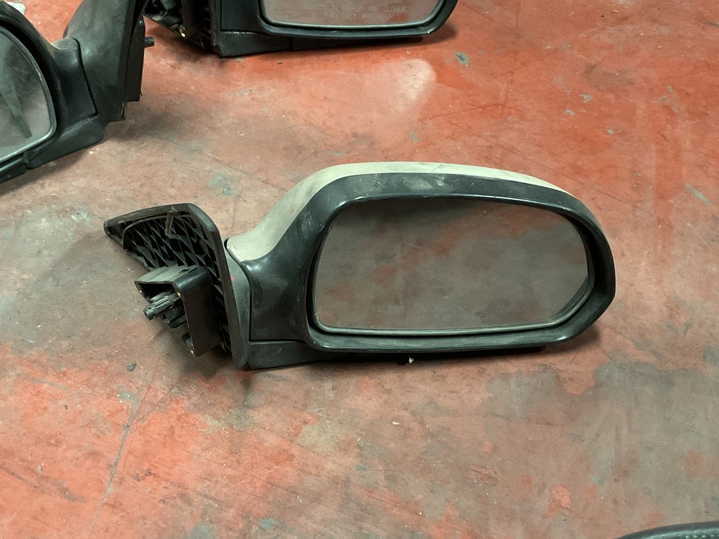 Retrovisor derecho kia shuma ‘02