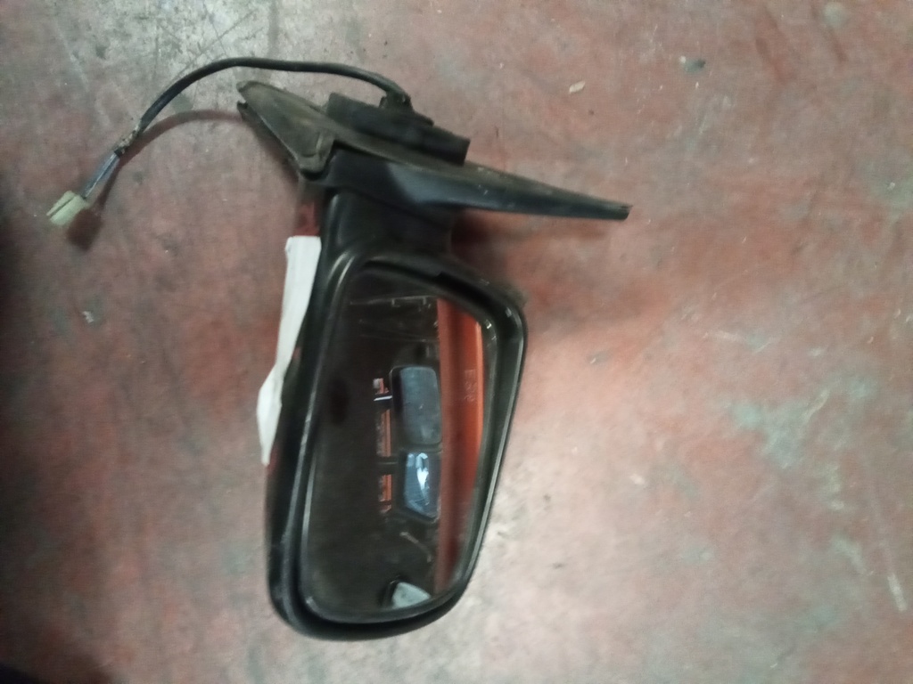 Retrovisor derecho honda concierto '93
