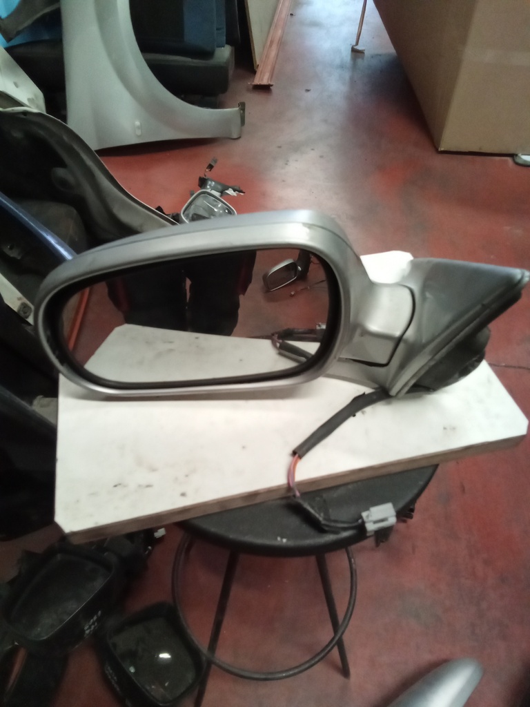 Retrovisor izquierdo honda accord '93