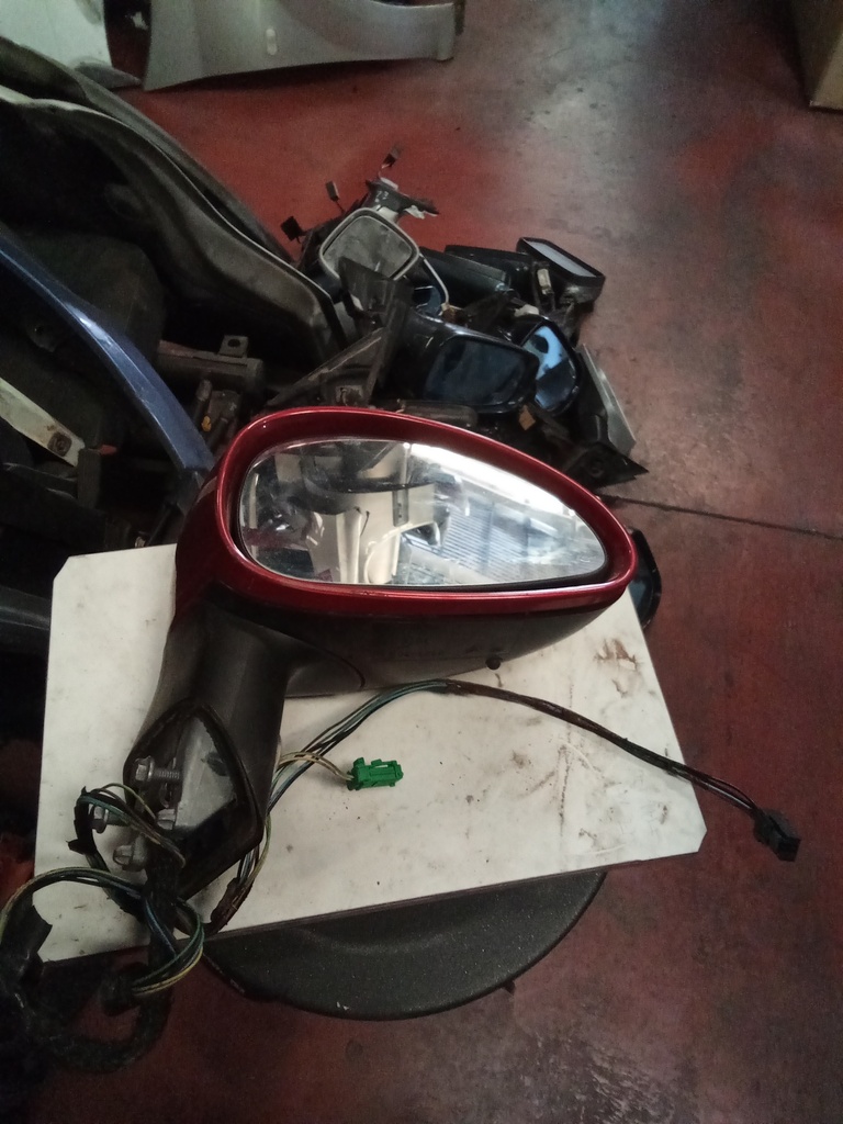 Retrovisor derecho citroen c4 '08