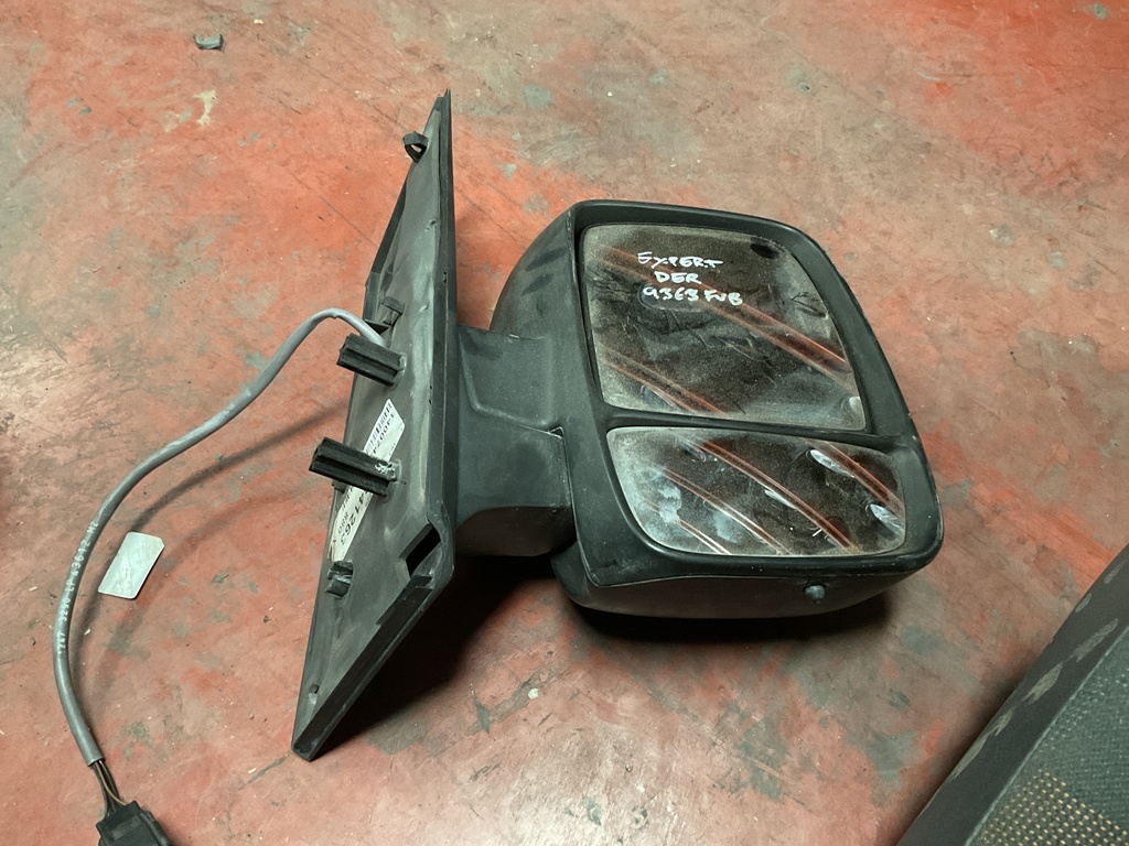 Retrovisor derecho peugeot expert ‘06