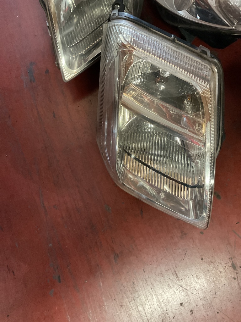 Faro derecho citroen c2