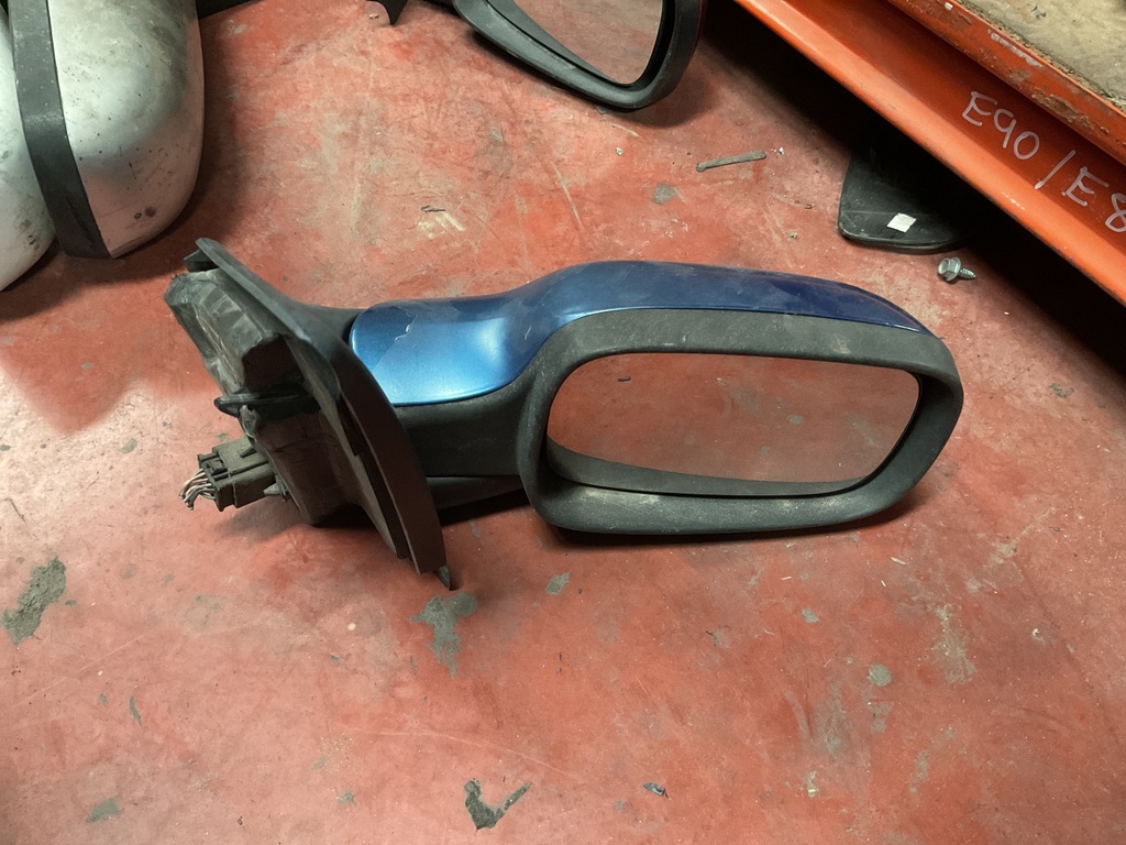 Retrovisor derecho renault megane ii ‘02