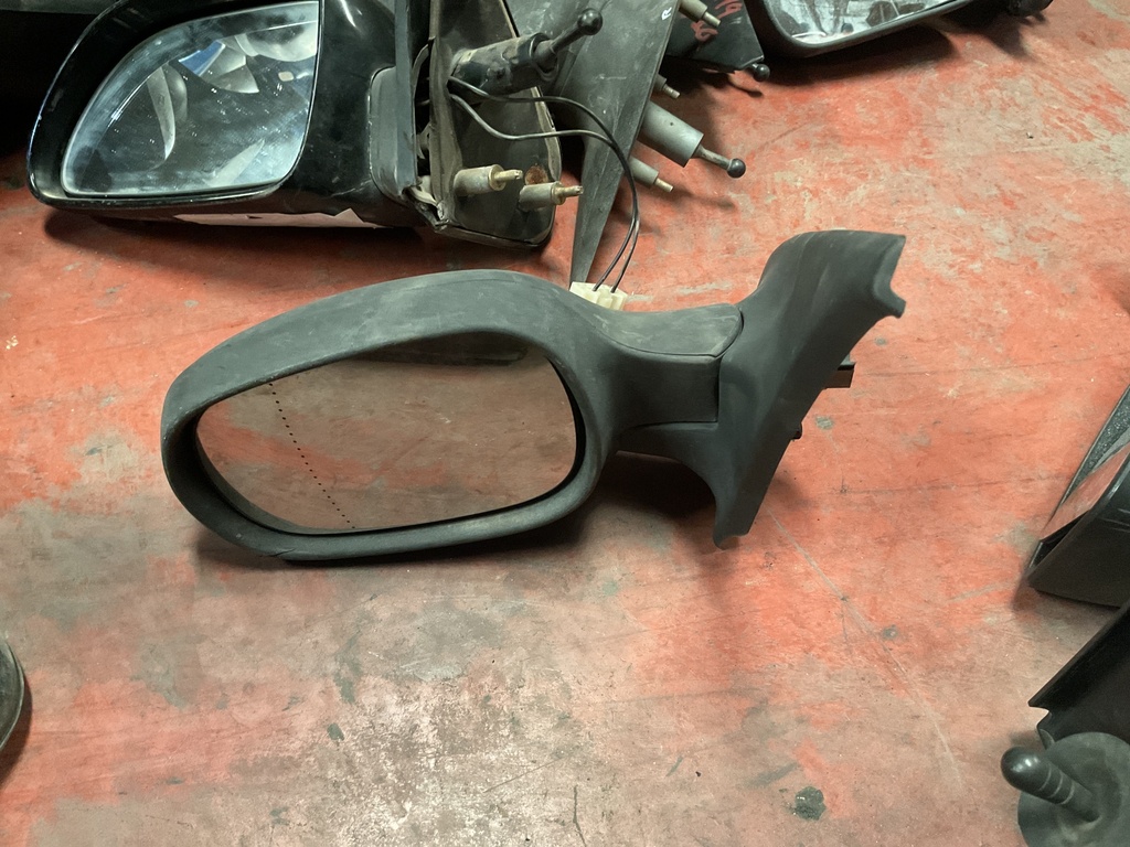Retrovisor izquierdo renault clio ii ‘04