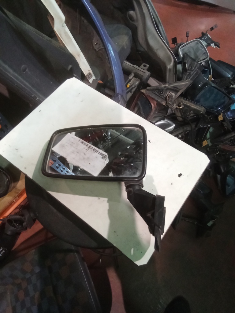 Retrovisor izquierdo renault expres '85