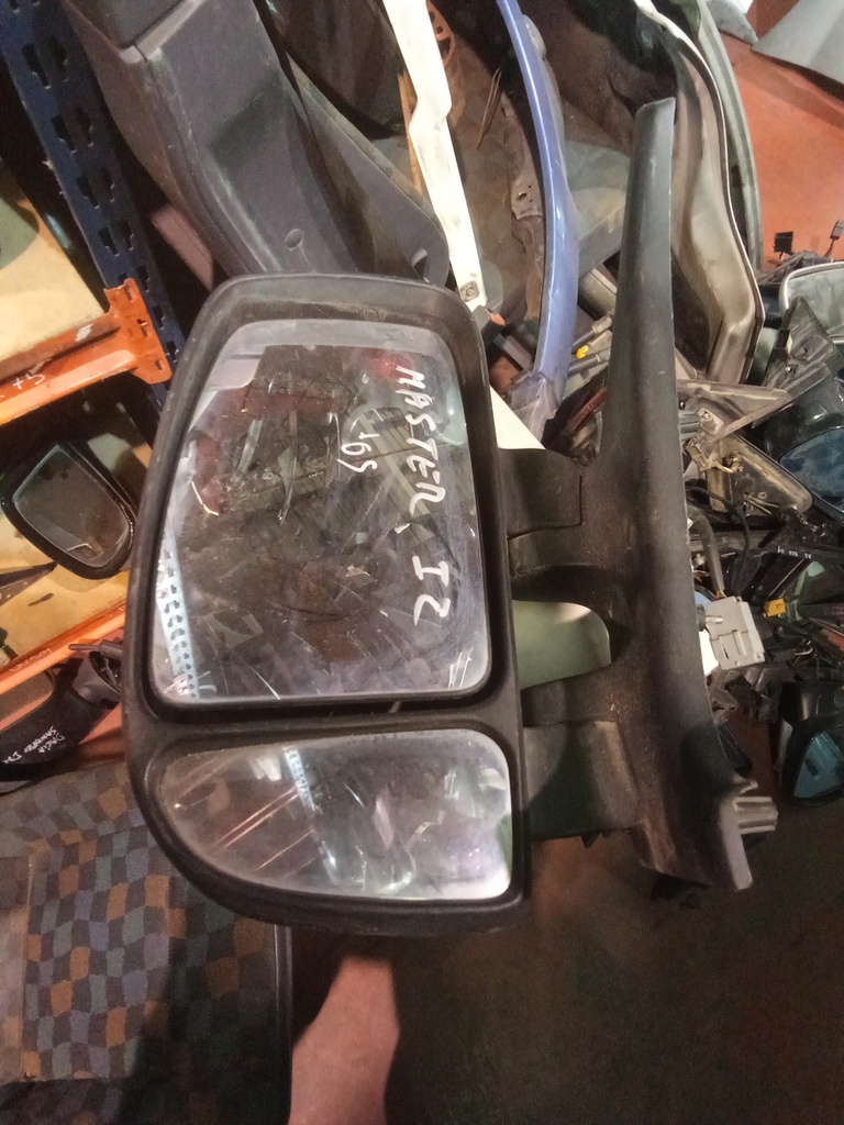 Retrovisor izquierdo renault master '05