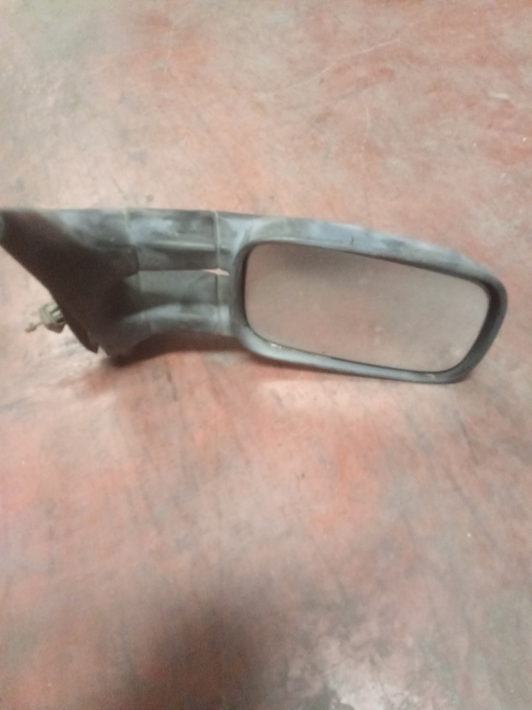 Retrovisor derecho manual seat inca '98