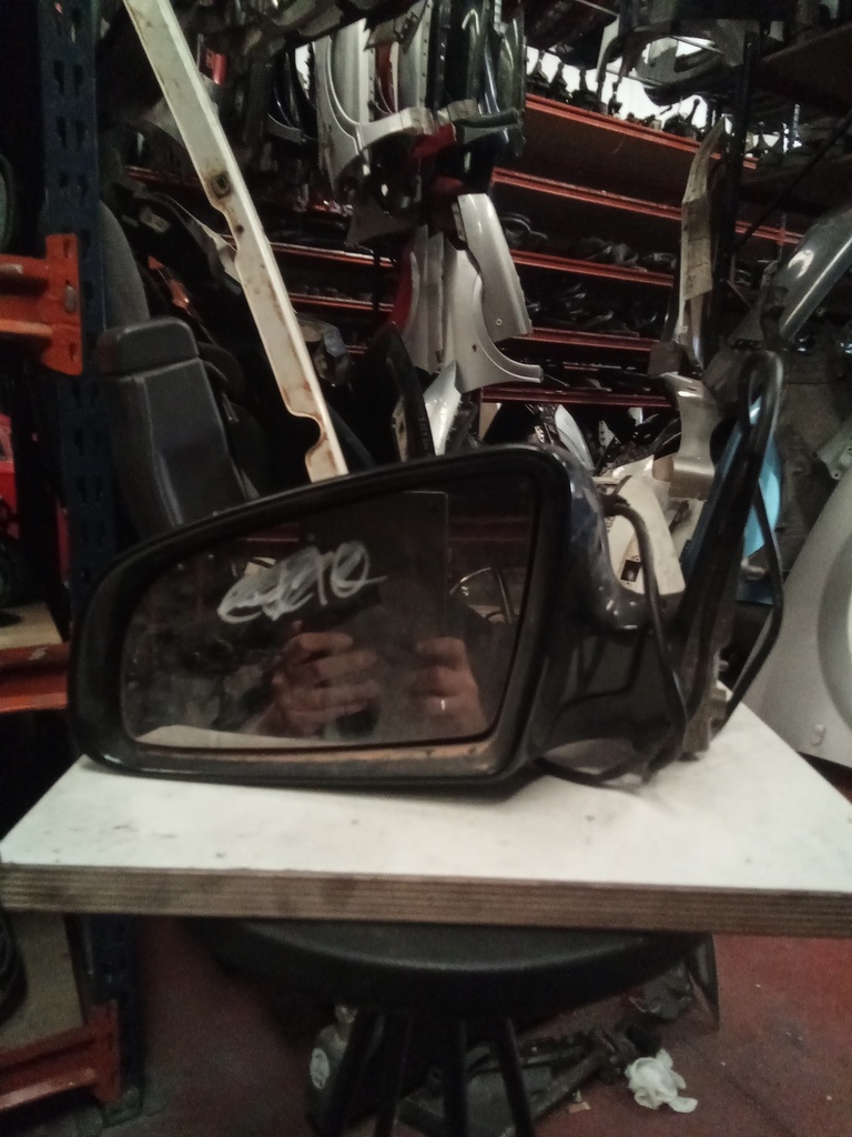 Retrovisor izquierdo audi a4 '04