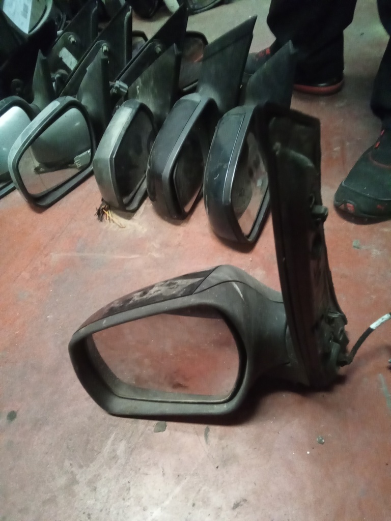 Retrovisor izquierdo ford c-max '10