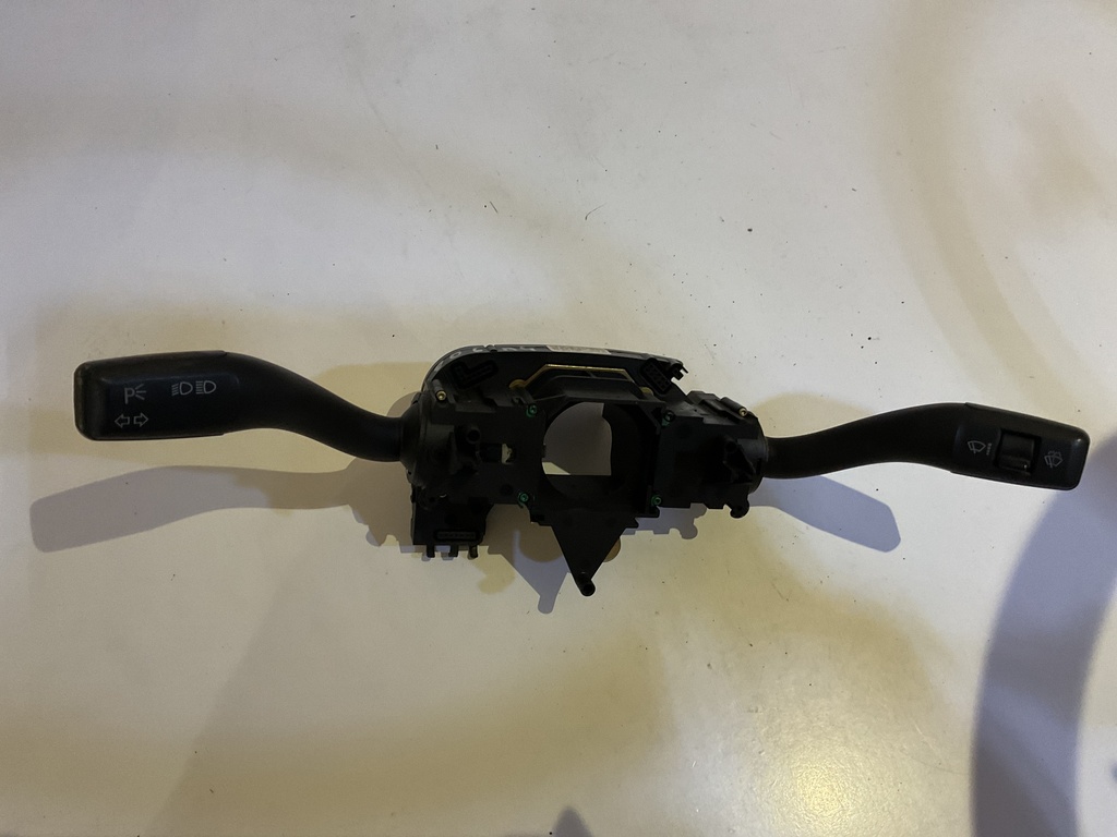 Mando multifuncion audi a4 año 2001