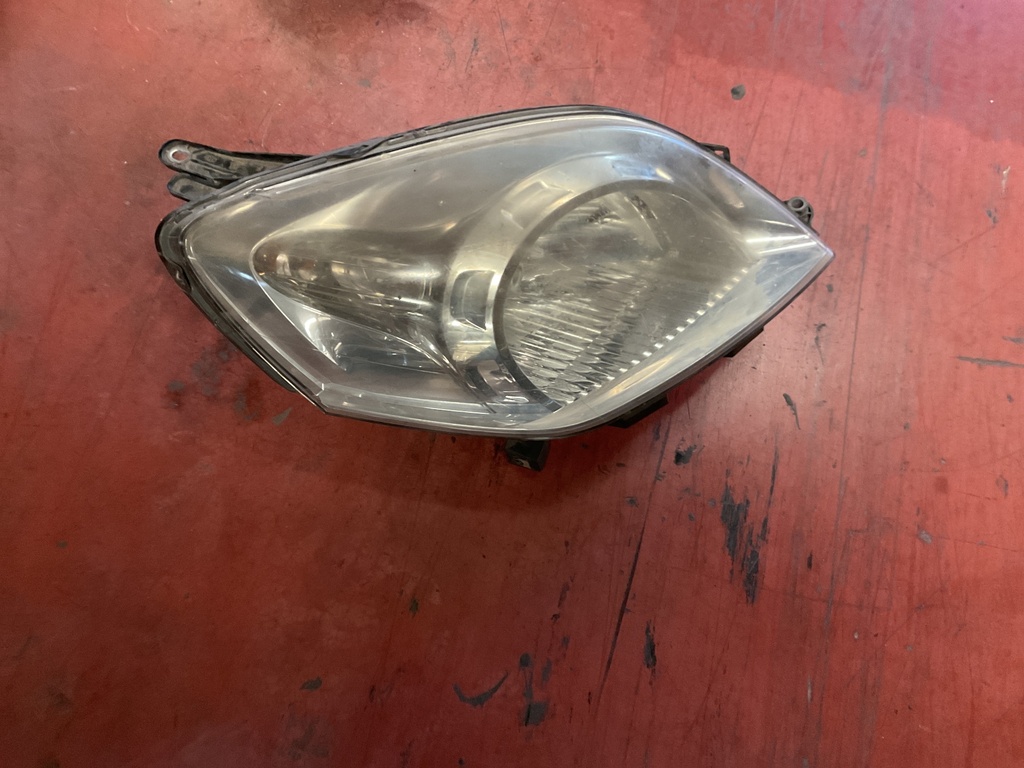 Faro derecho peugeot bipper