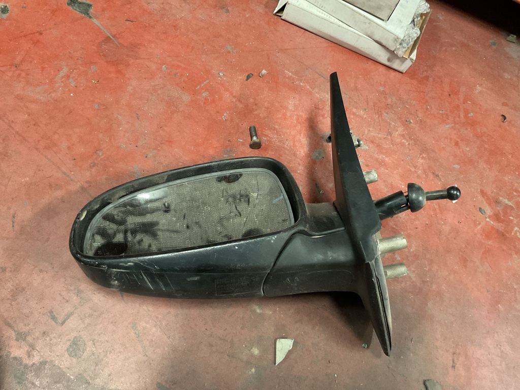 Retrovisor izquierdo manual daewoo kalos ‘05