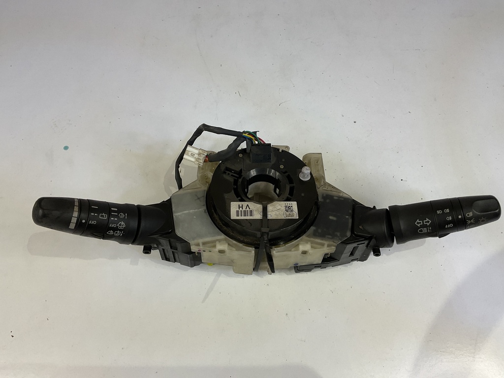 Mando multifuncion nissan almera tino año 2005