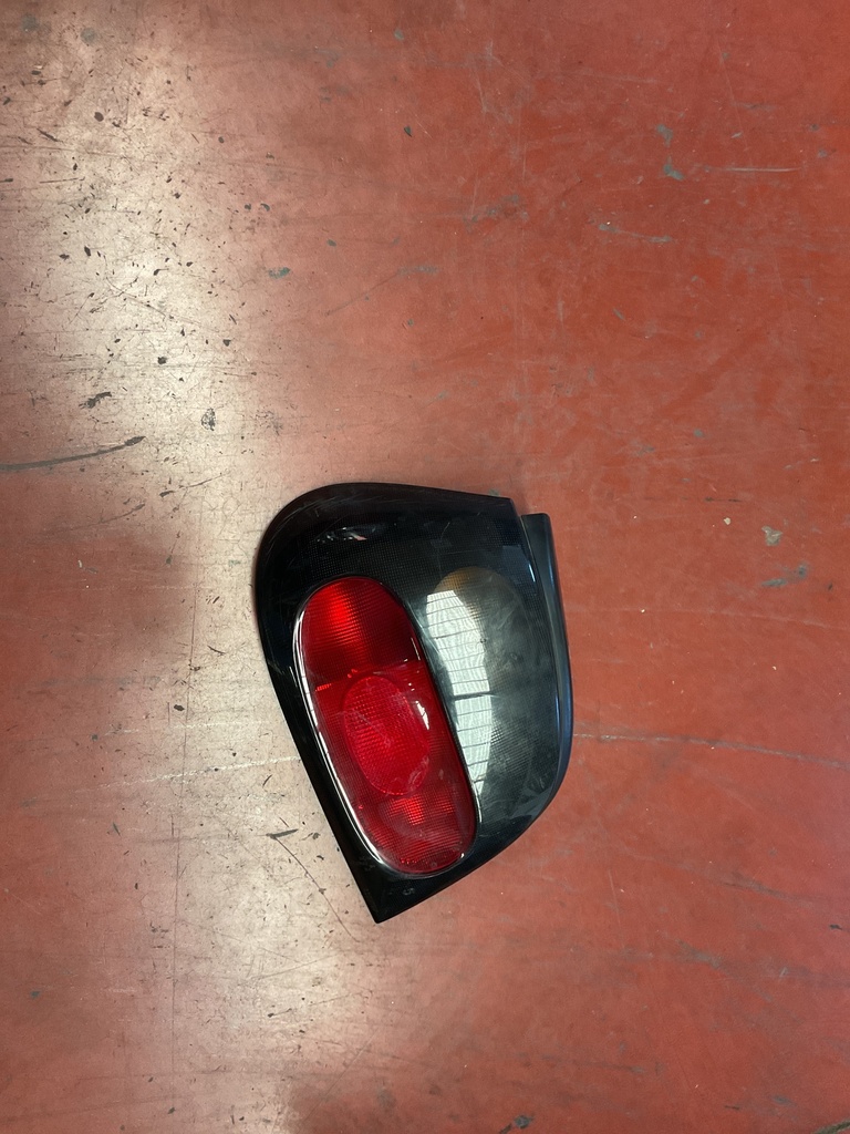 Piloto izquierdo Renault Megan I