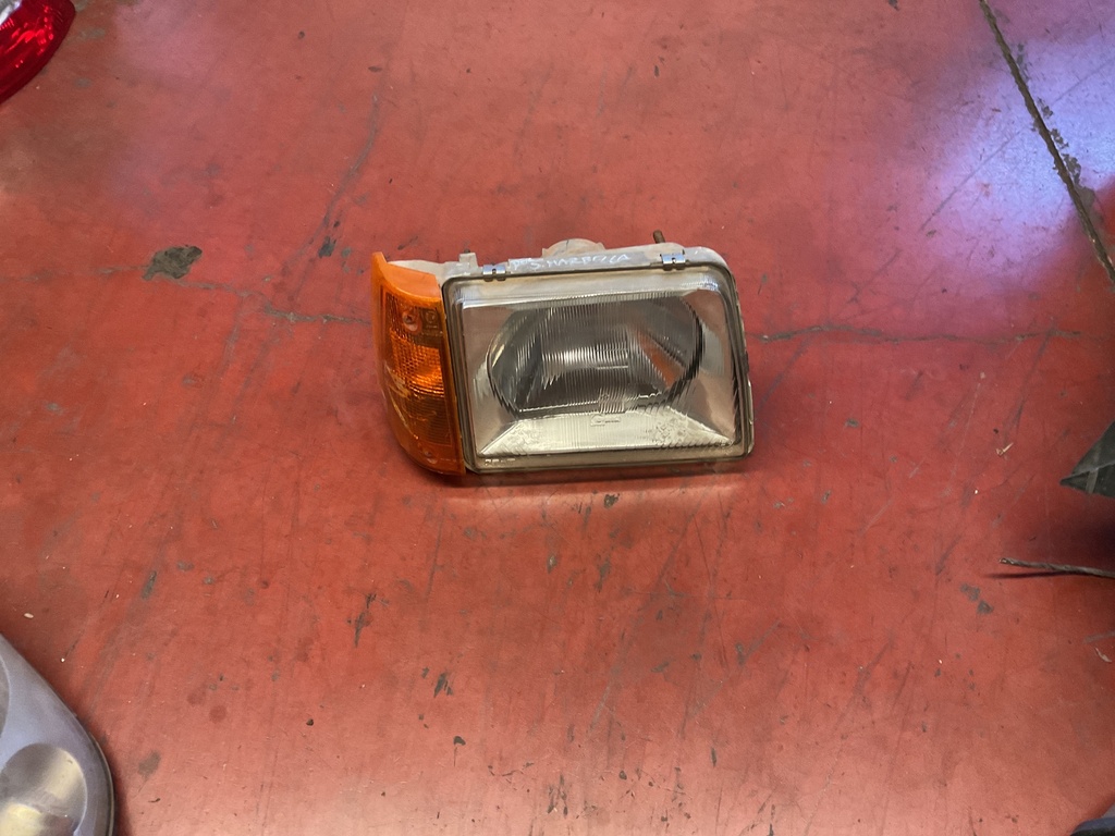 Faro derecho Seat Panda