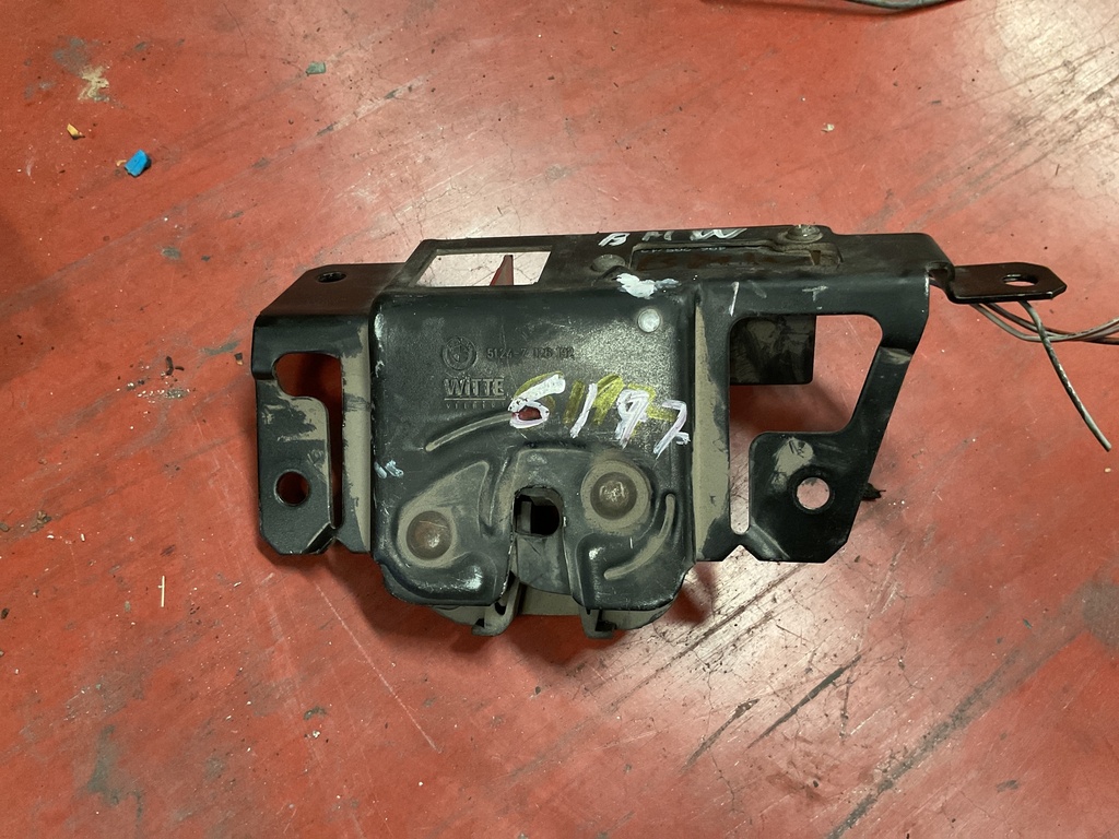 Cerradura maletero BMW serie 3 E46 ‘04