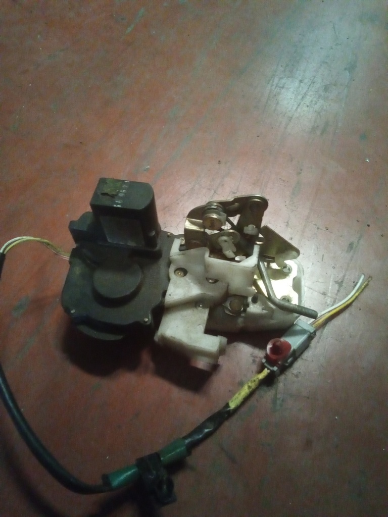 Cerradura trasera izquierda Rover 420 '99